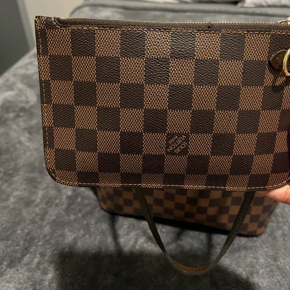 Louis Vuitton ♥️ - Picture 15 of 15